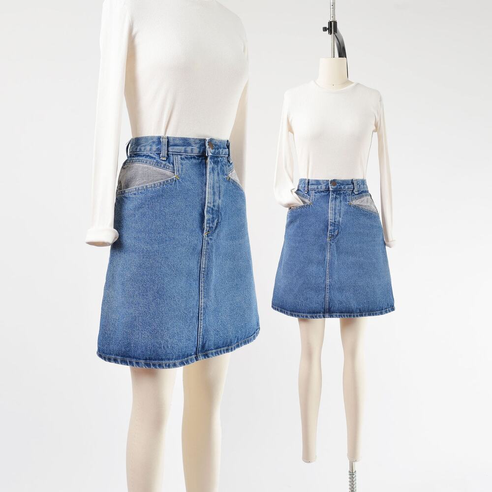 Vintage 90s Denim High Waisted Fitted Mini Skirt Mom Jean Skirt size XS S